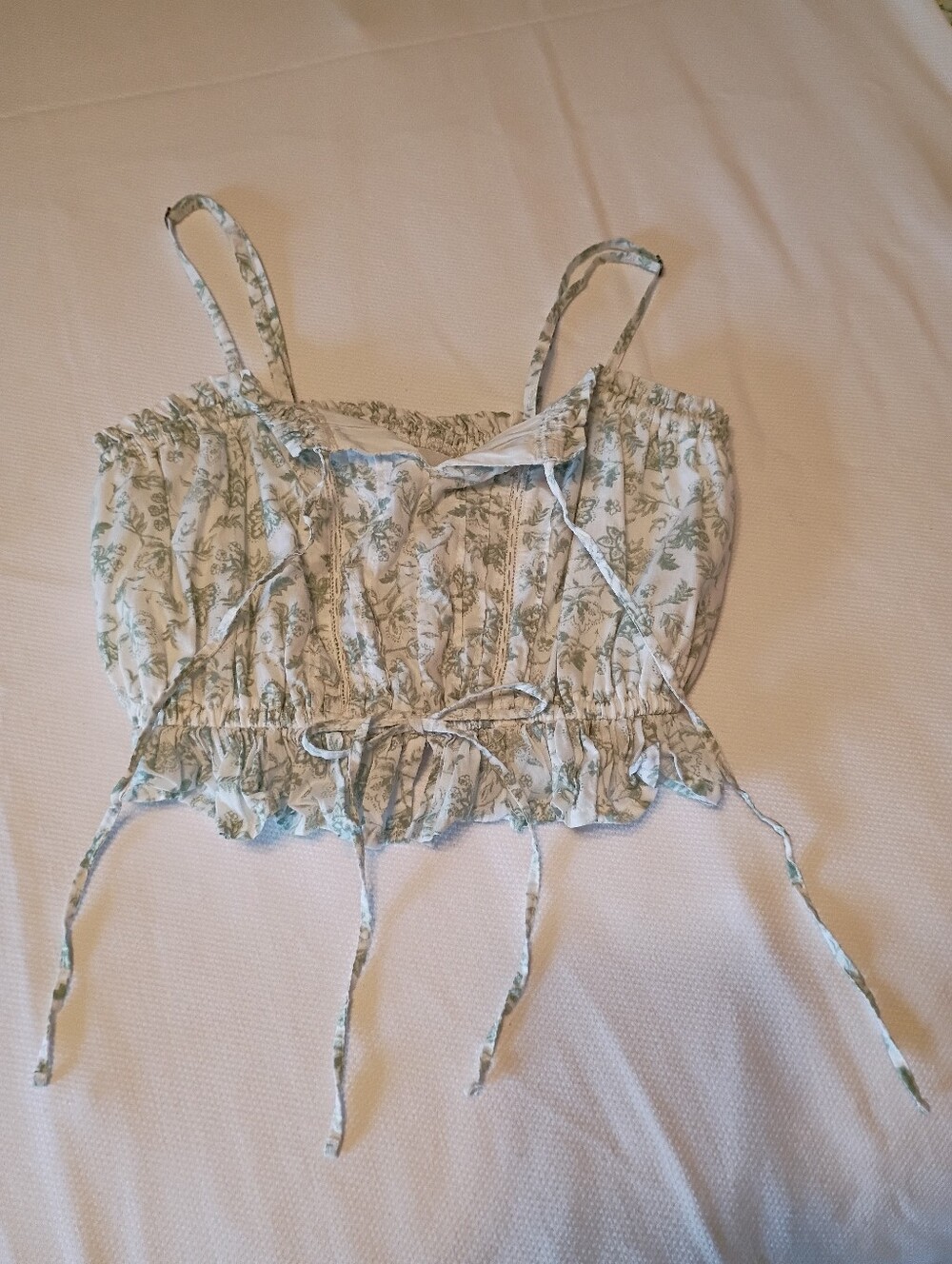 Hollister Floral Ruffle Crop Top Camisole XS Green White